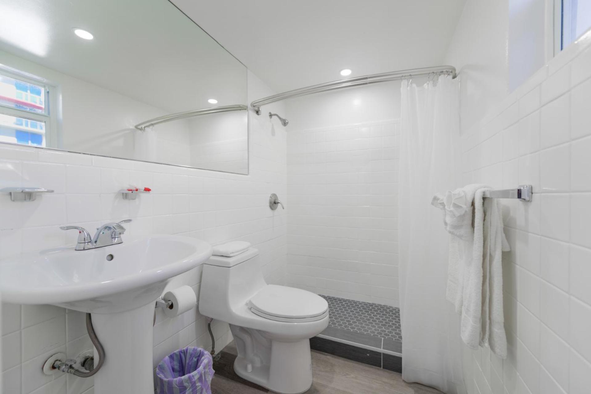 Appartamento Outstanding Oceanfront Unit With Parking&Pool - M36 Hollywood Esterno foto